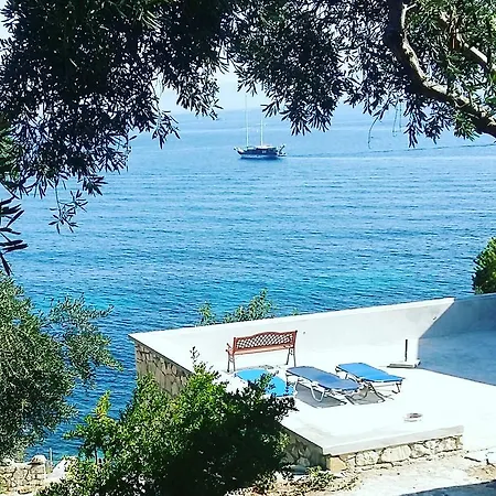 Paxos Sunrise Gaios
